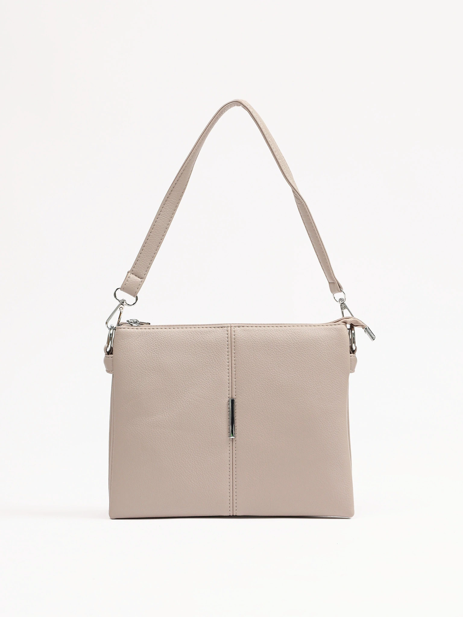 Сумка-кроссбоди с декоративным патчем в ассортименте